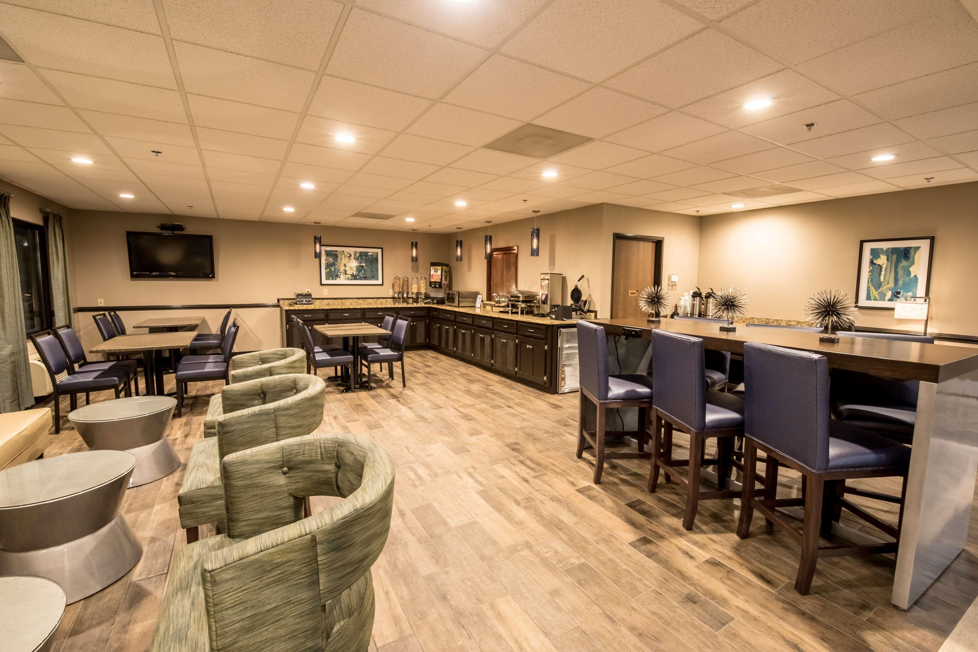 Best Western Augusta West Dış mekan fotoğraf