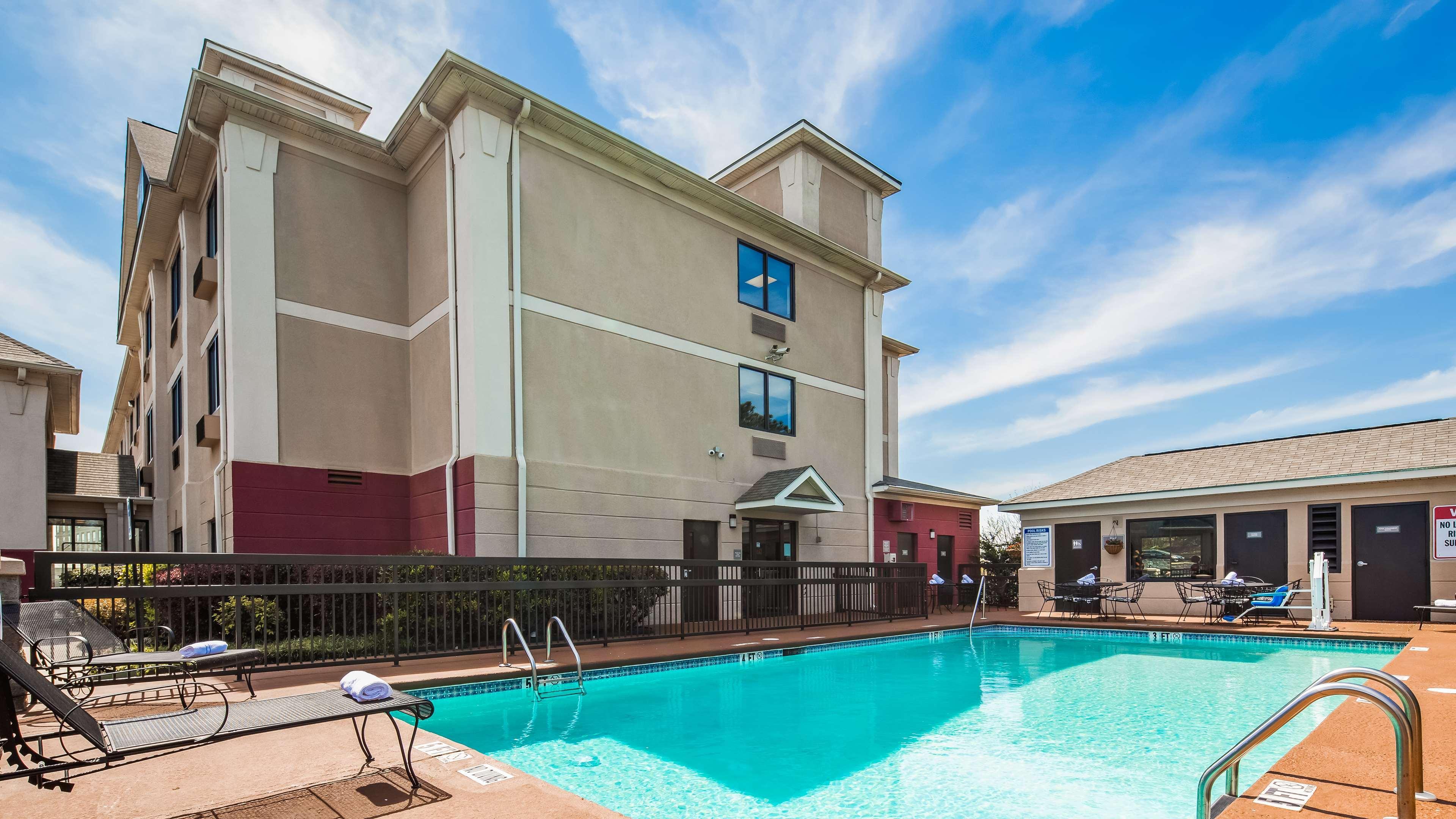 Best Western Augusta West Dış mekan fotoğraf